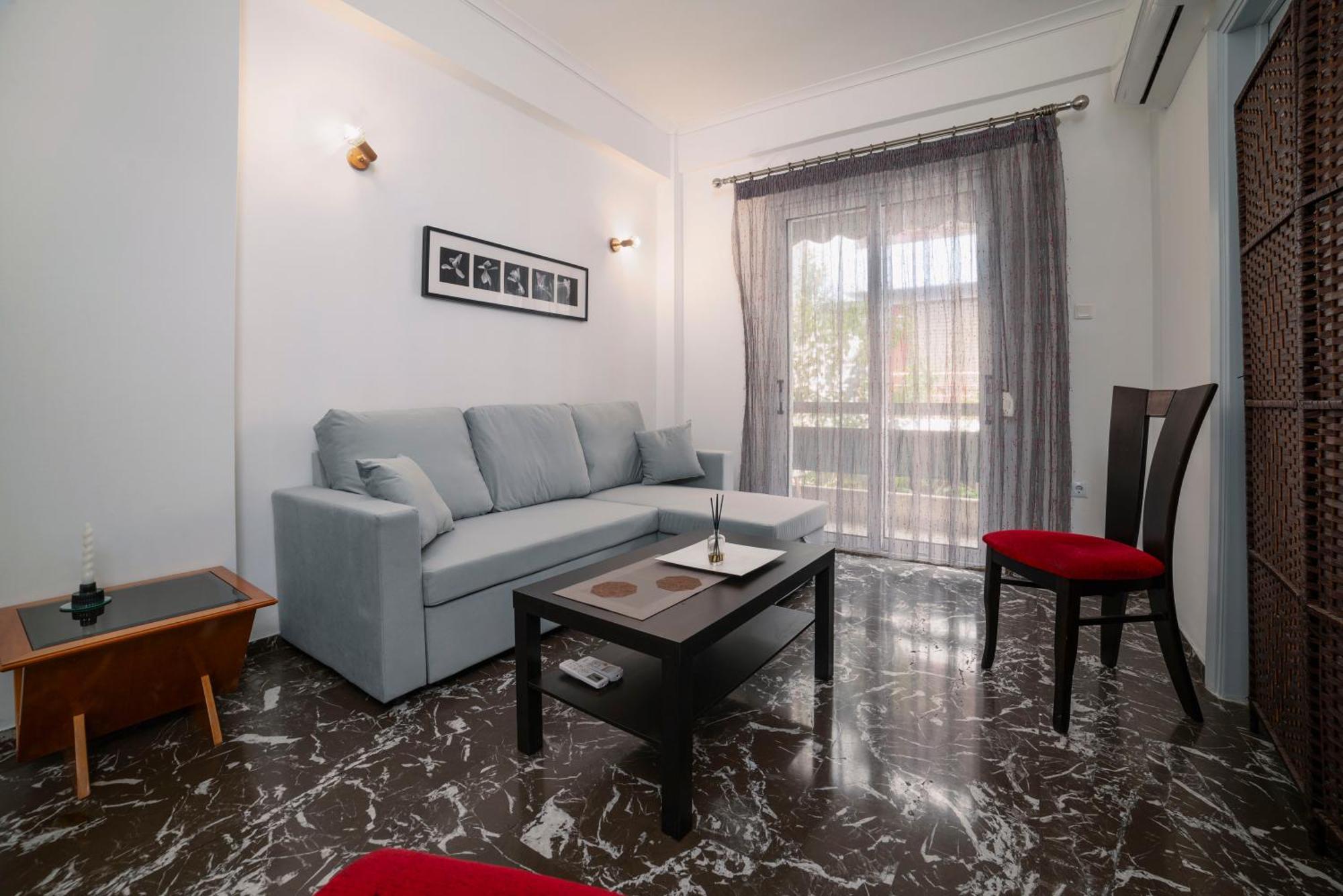 Local Urban Living 2Bd Apartment In Athens Atenas Exterior foto